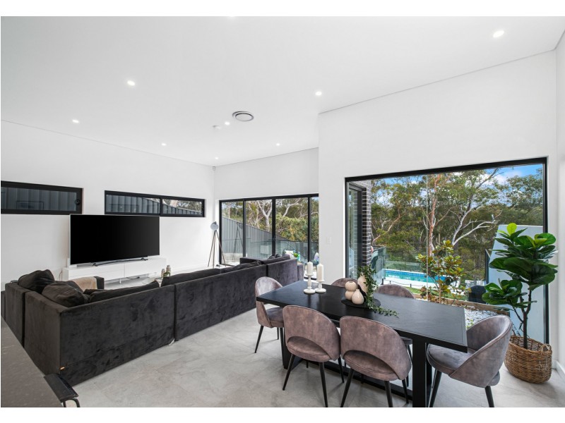 35 Fewtrell Avenue, Revesby Heights NSW 2212