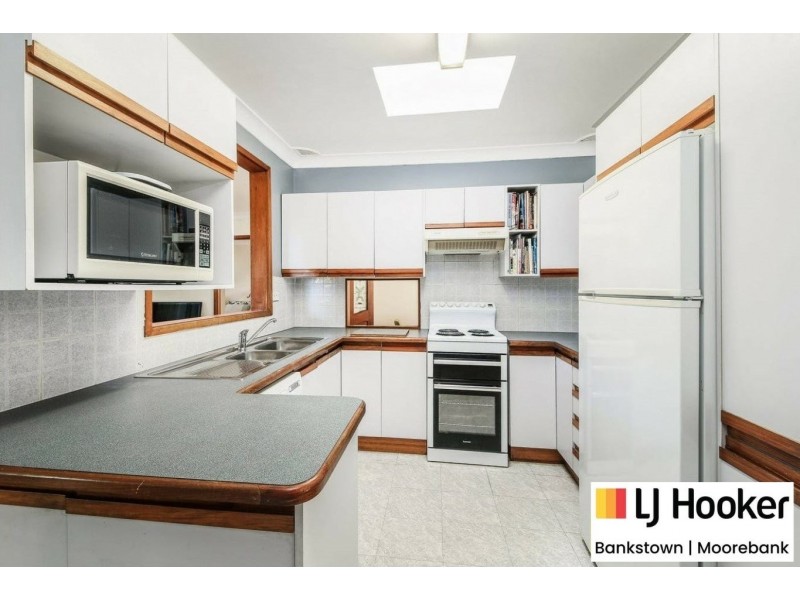 17 Sturt Avenue, Georges Hall NSW 2198