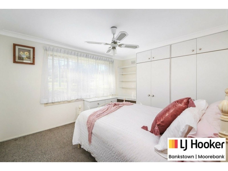 17 Sturt Avenue, Georges Hall NSW 2198