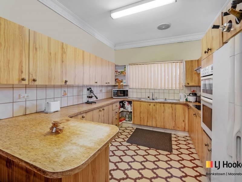 8 Mimosa Road, Greenacre NSW 2190