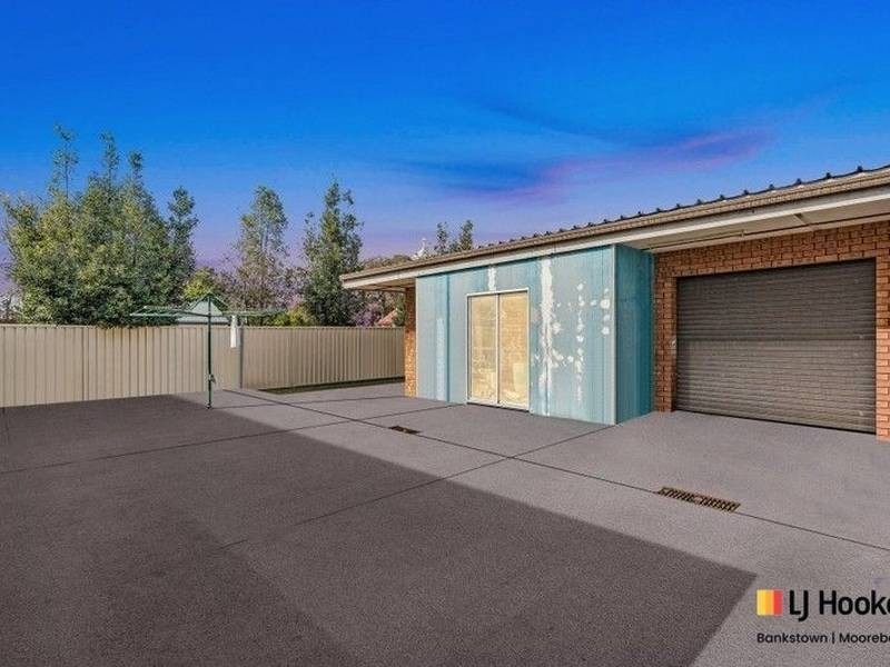 8 Mimosa Road, Greenacre NSW 2190