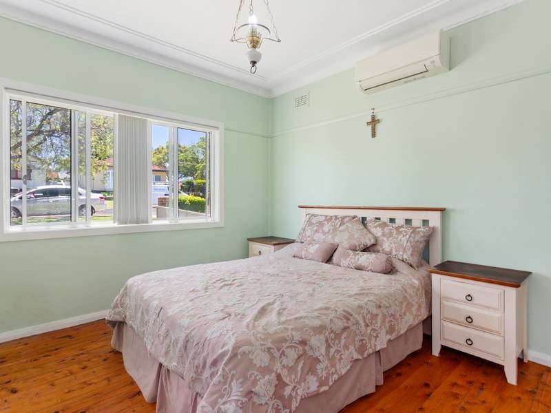 81 Tompson Road, Panania NSW 2213