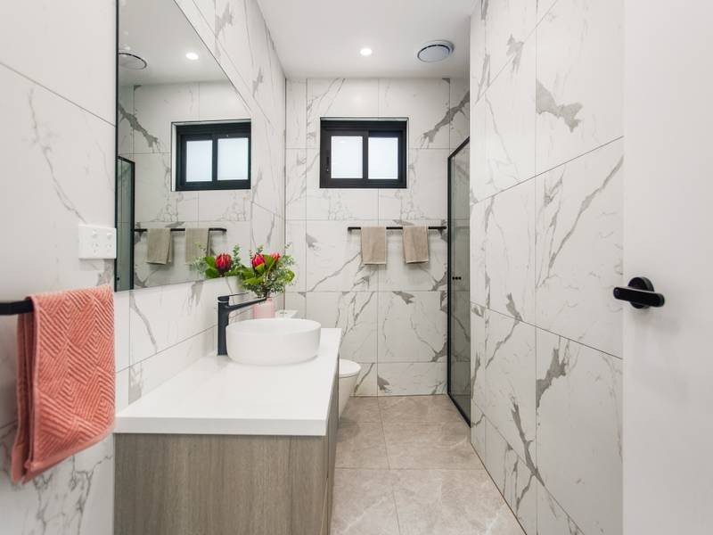 4/6 Implexa Court, Wattle Grove NSW 2173
