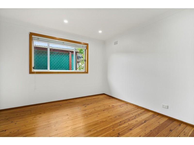 56 Caroline Crescent, Georges Hall NSW 2198