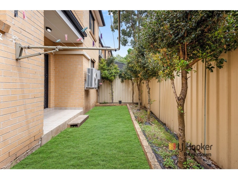 2/1063 Rossmore Avenue, Punchbowl NSW 2196