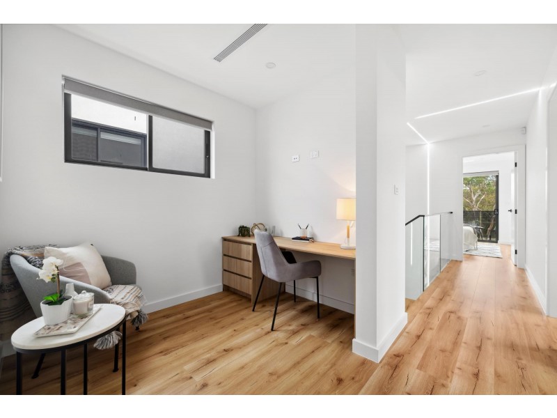 97 Thomas Street, Picnic Point NSW 2213