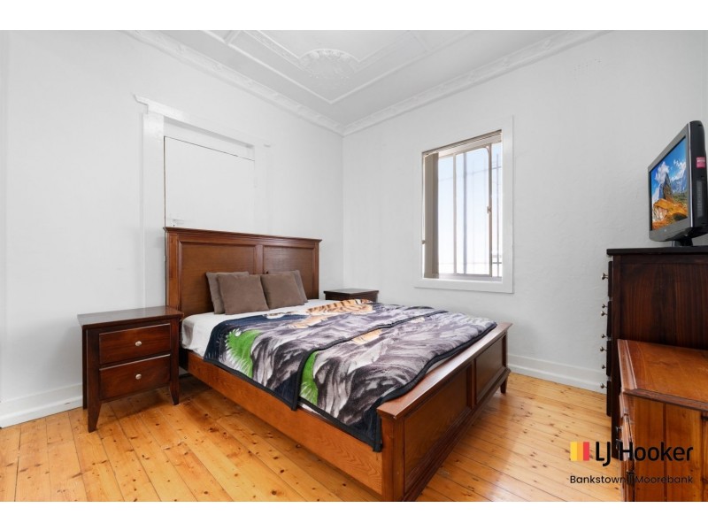 82 Broadway, Punchbowl NSW 2196