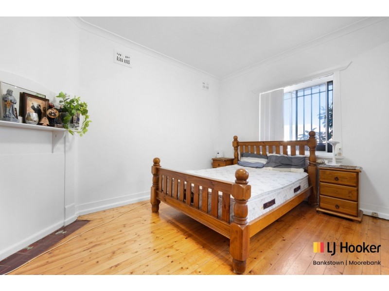 82 Broadway, Punchbowl NSW 2196