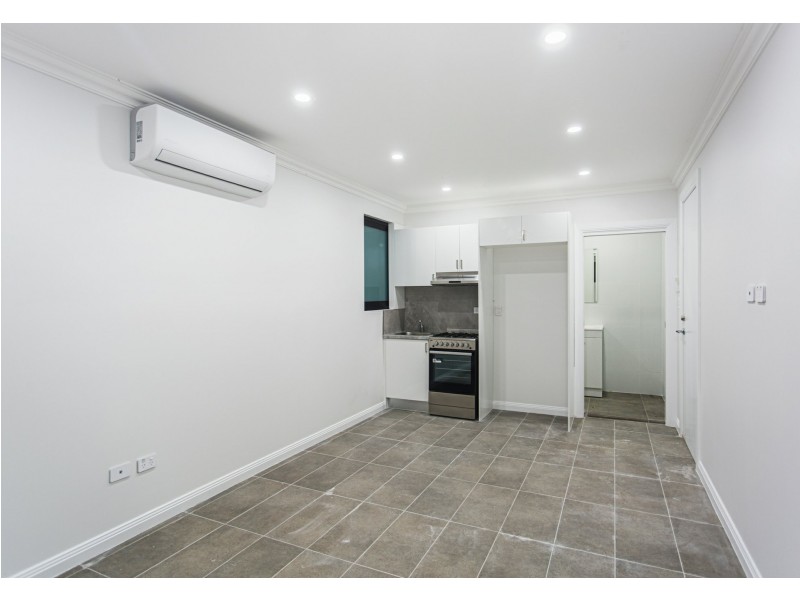 2/201 Edgar Street, Condell Park NSW 2200