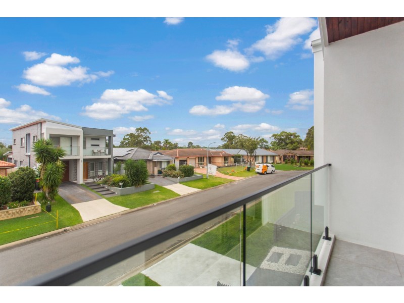 3/1 Bodalla Court, Wattle Grove NSW 2173
