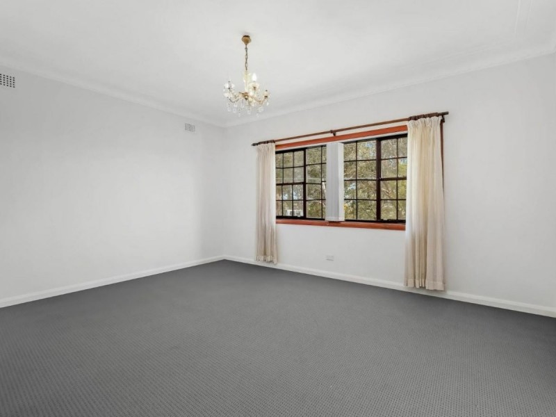 135 Greenacre Road, Greenacre NSW 2190