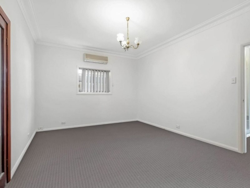 135 Greenacre Road, Greenacre NSW 2190