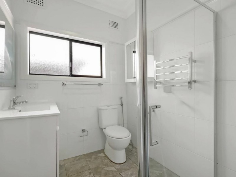 135 Greenacre Road, Greenacre NSW 2190