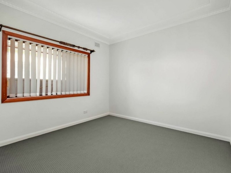 135 Greenacre Road, Greenacre NSW 2190