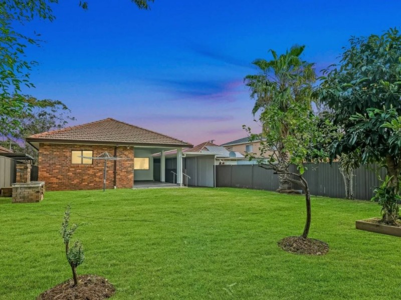 135 Greenacre Road, Greenacre NSW 2190