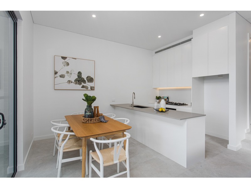 20 Oak Drive, Georges Hall NSW 2198