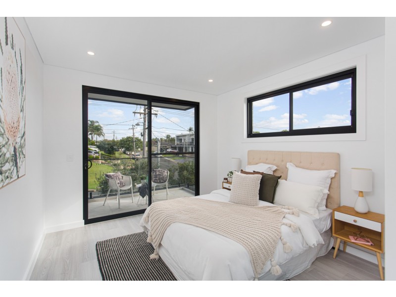 20 Oak Drive, Georges Hall NSW 2198