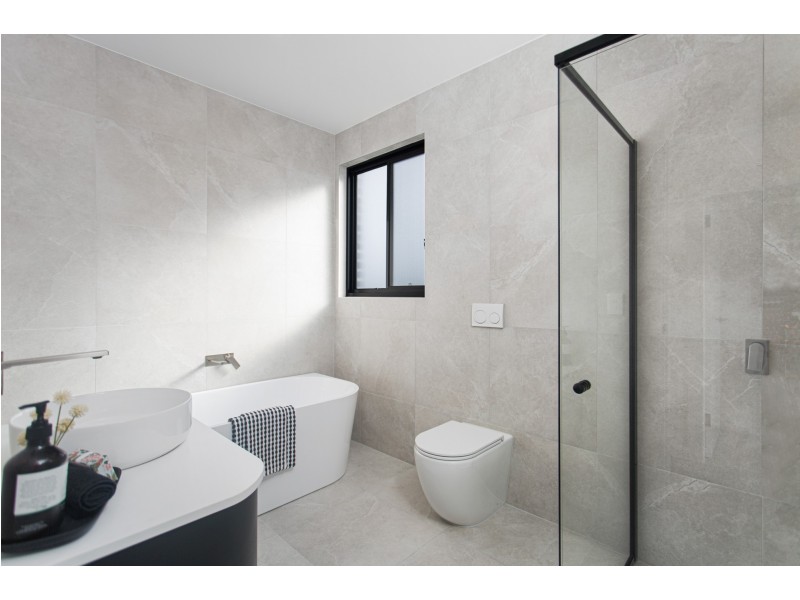 20 Oak Drive, Georges Hall NSW 2198