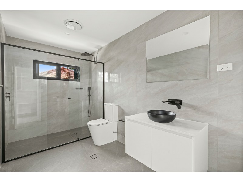 231 Henry Lawson Drive, Georges Hall NSW 2198