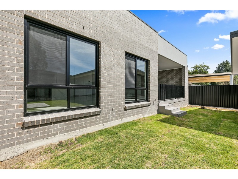 231 Henry Lawson Drive, Georges Hall NSW 2198