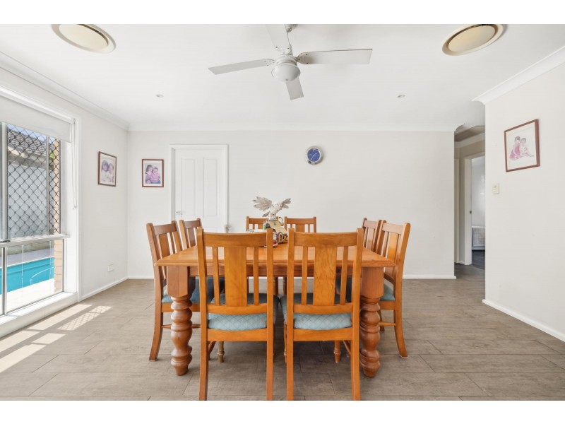 16 Colo Court, Wattle Grove NSW 2173