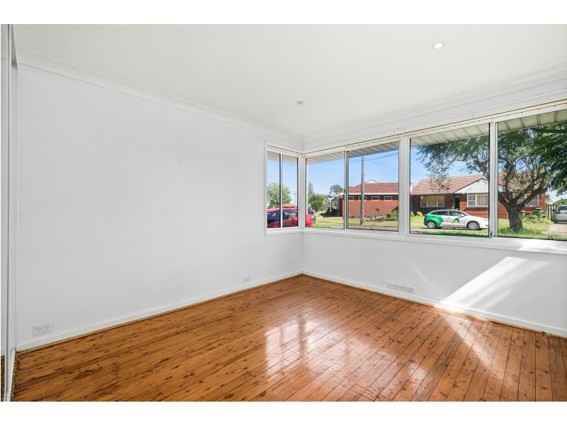 28 Collins Crescent, Yagoona NSW 2199