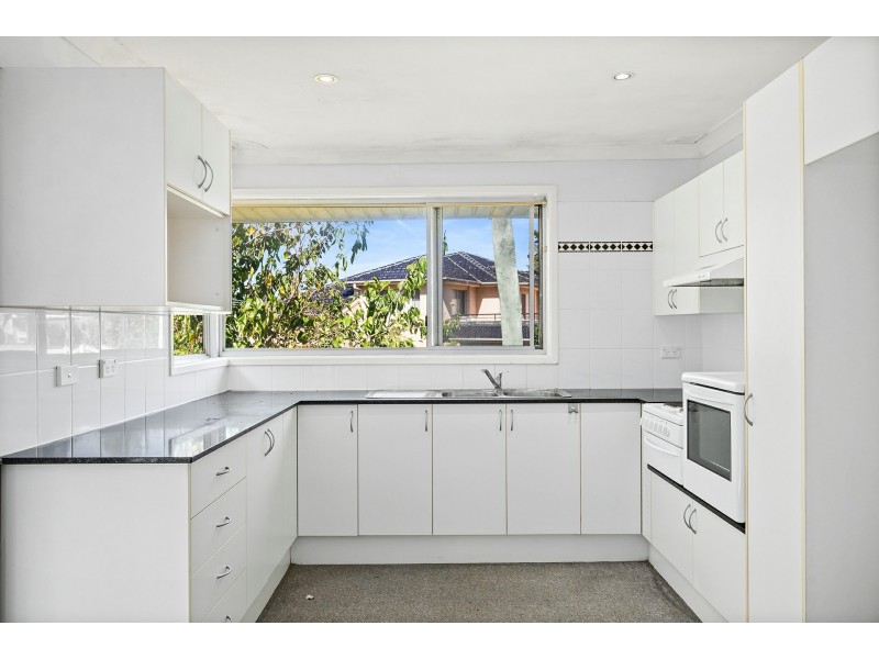 28 Collins Crescent, Yagoona NSW 2199
