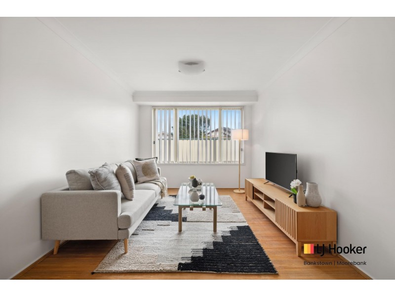 44 Daintree Drive, Wattle Grove NSW 2173