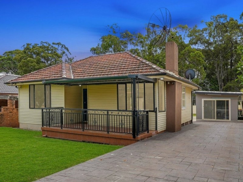 3 Drew Street, Greenacre NSW 2190