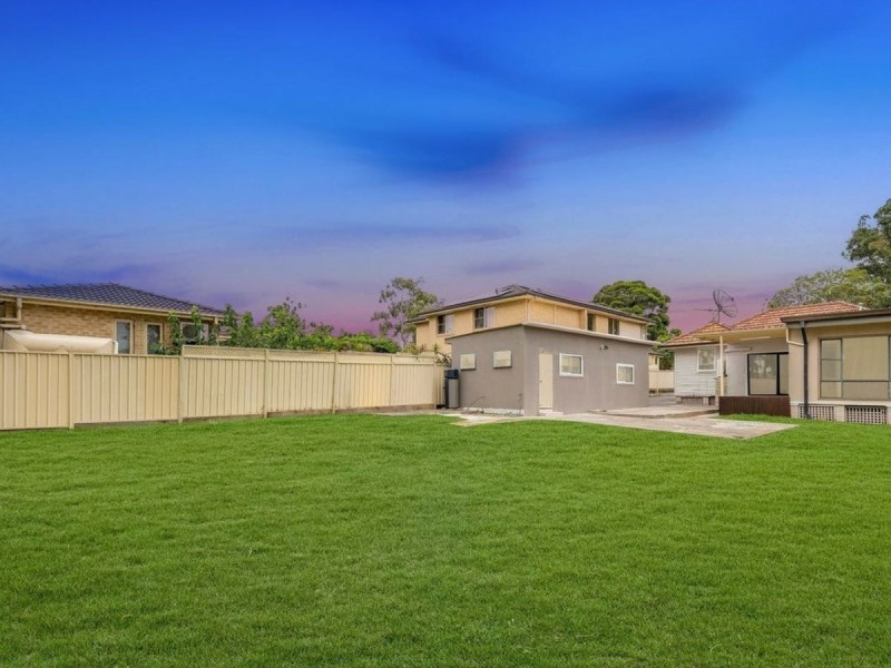 3 Drew Street, Greenacre NSW 2190