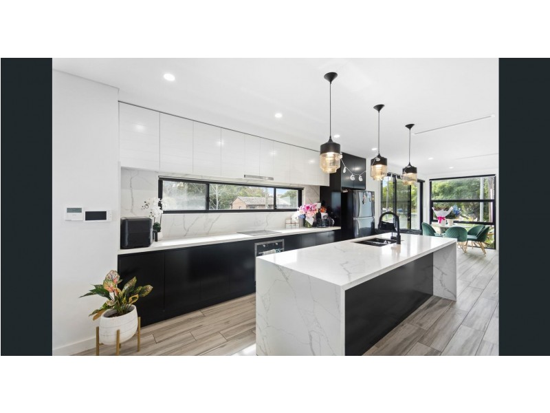11 Oatley Place, Padstow Heights NSW 2211