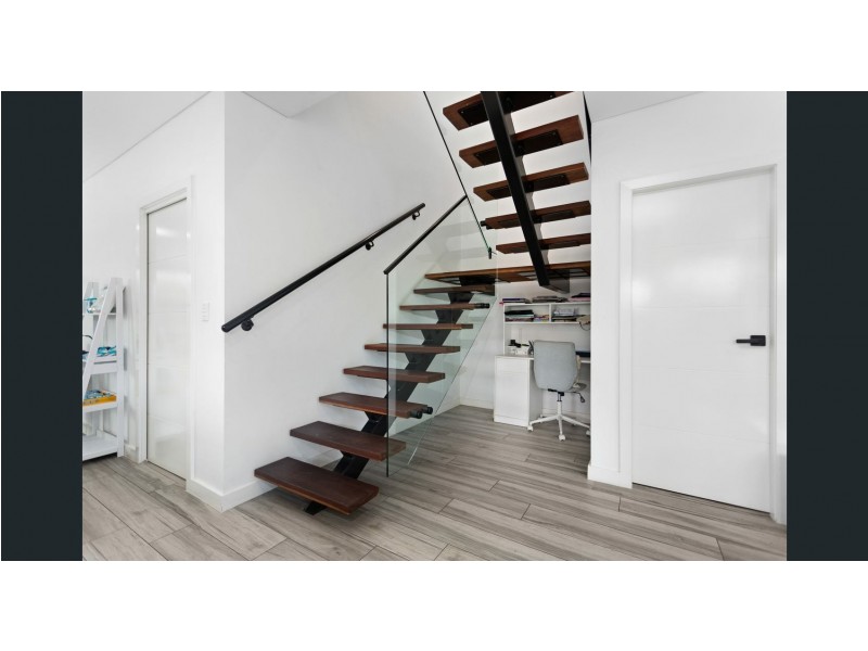 11 Oatley Place, Padstow Heights NSW 2211