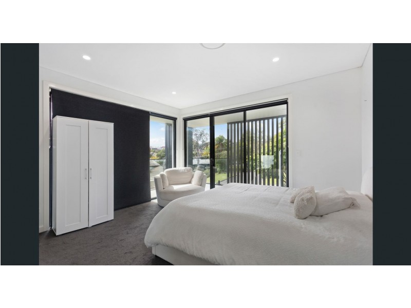 11 Oatley Place, Padstow Heights NSW 2211