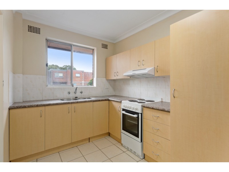 6/28 Flora Street, Roselands NSW 2196