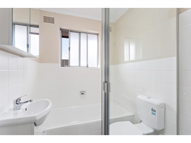 6/28 Flora Street, Roselands NSW 2196