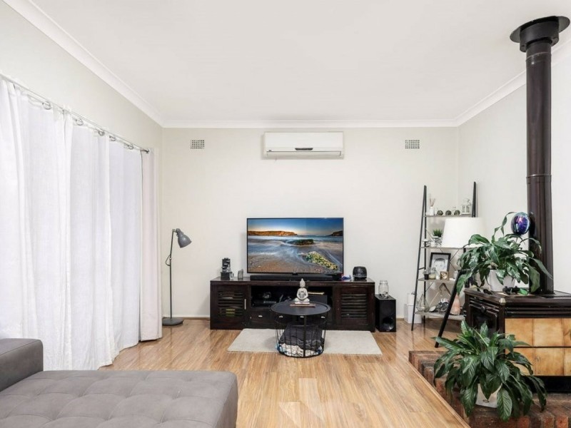 9 Shannon Street, Greenacre NSW 2190