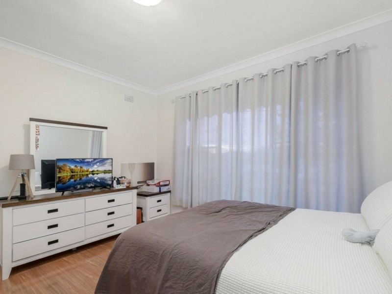 9 Shannon Street, Greenacre NSW 2190