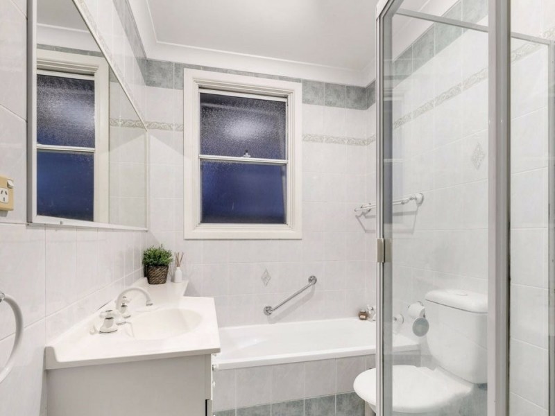 9 Shannon Street, Greenacre NSW 2190