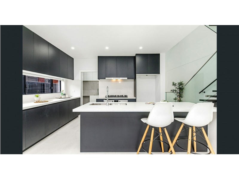 16a Jacaranda Drive, Georges Hall NSW 2198