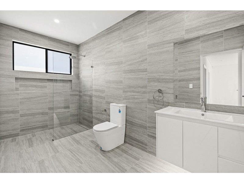 1/22 Boolarong Avenue, Chipping Norton NSW 2170