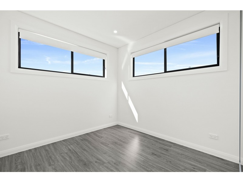 1/22 Boolarong Avenue, Chipping Norton NSW 2170