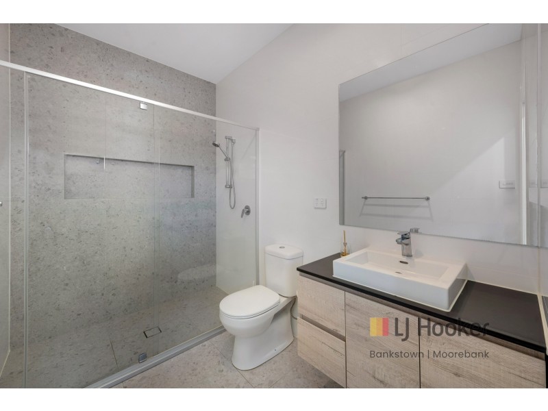 3/102 Longstaff Avenue, Chipping Norton NSW 2170