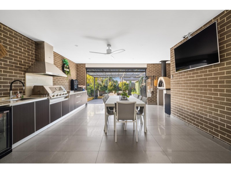 71A Bungarra Crescent, Chipping Norton NSW 2170