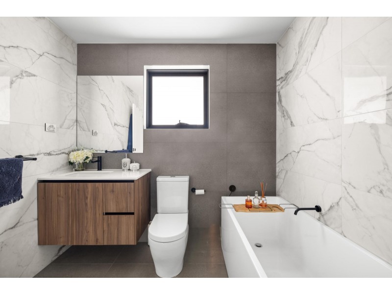 71A Bungarra Crescent, Chipping Norton NSW 2170