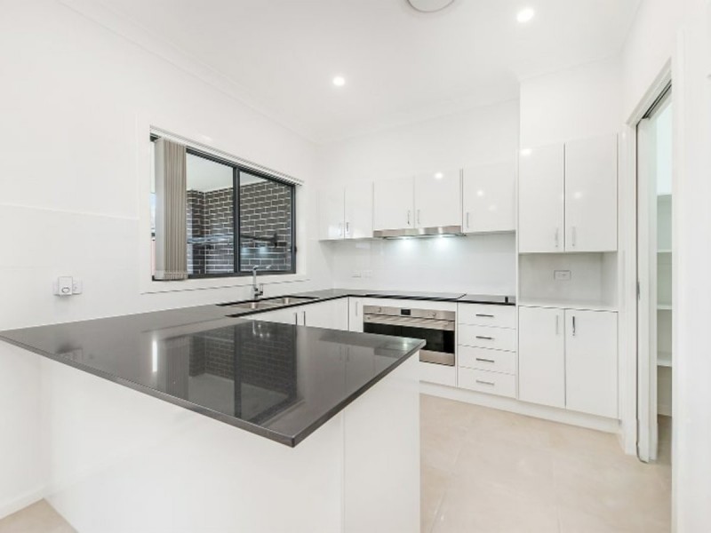 1/15 Harden Crescent, Georges Hall NSW 2198