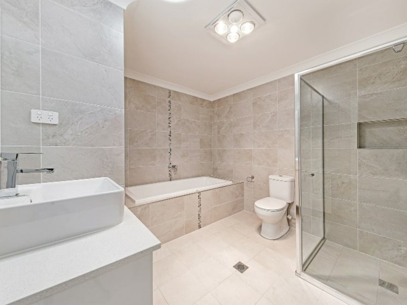 1/15 Harden Crescent, Georges Hall NSW 2198