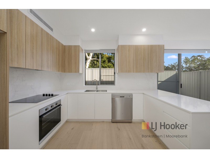 2E Jacquinot Place, Glenfield NSW 2167