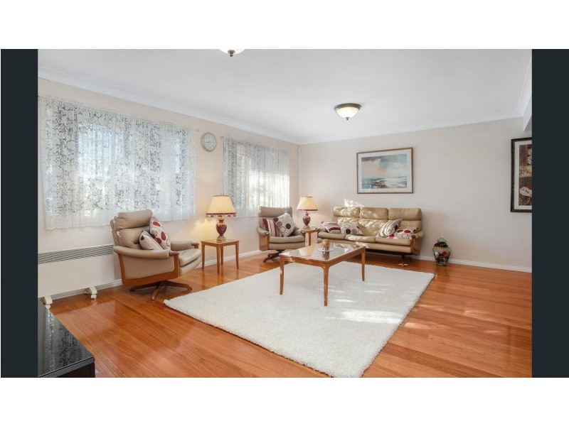 25 Oak Drive, Georges Hall NSW 2198