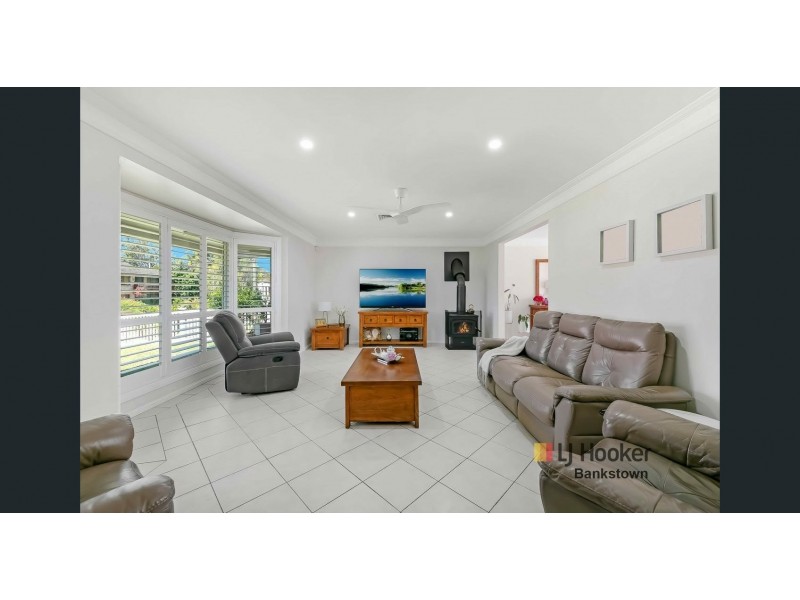 32 Yvonne Cres, Bass Hill NSW 2197