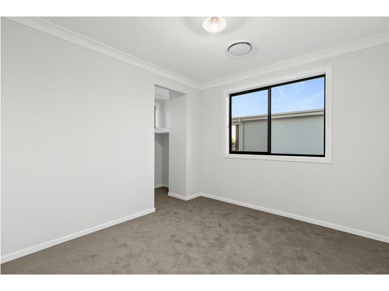 73 Dransfield Avenue, Oran Park NSW 2570